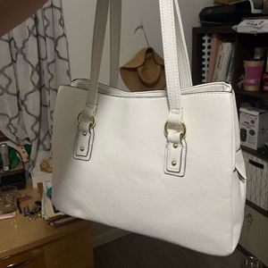 New Liz white purse with tags. Medium bag has three separate compartments.